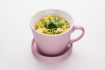 noodle in mug (Pink)
