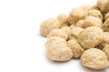 Soya protein chunks isolated