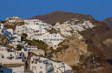 Fototapeta na wymiar White houses in Oia, Santorini (Thira), Greece