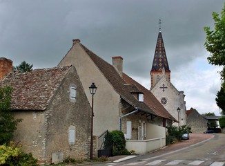 Fototapeta na wymiar Petit village en Bourgogne.