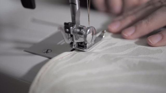 N&auml;chmaschine closeup 10