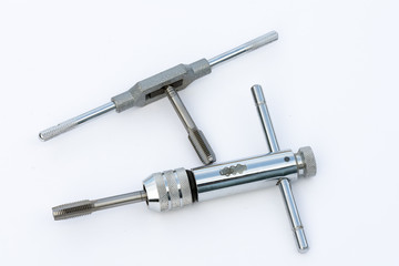 Thread cutting tool