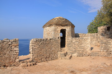 Die Festung des 18. Jahrhunderts von Ali Pasha von Tepelene in Porto Palermo, Albanien, mit Blick...