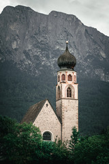 Fototapeta premium Chapel in the Dolomites (Italy)
