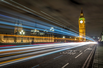 Fototapeta na wymiar big ben parliament traffic in city at night