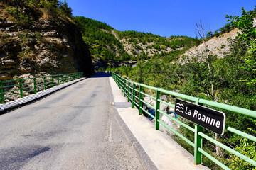 route gorges de la Roanne