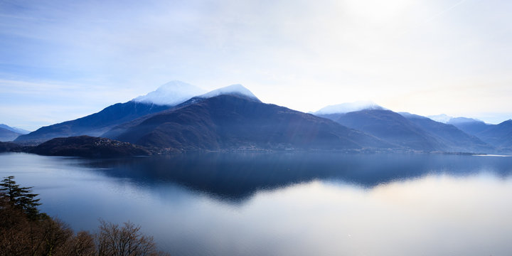 paesaggio del lago di Como da Musso