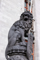 Fototapeta premium Cathedral lion statue in Bruges' city center