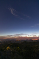 Obraz premium Horizon line between sky and people