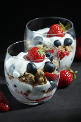 Yogurt with fresh berry and granola