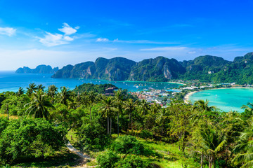 Fototapeta na wymiar Koh Phi Phi Don, Viewpoint - Paradise bay with white beaches. View from the top of the tropical island over Tonsai Village, Ao Tonsai, Ao Dalum. Krabi Province, Thailand.
