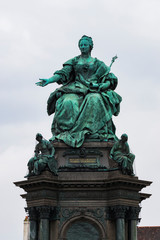 Fototapeta na wymiar Monument to Maria Theresa in Vienna on the square near the Museum of Natural History.