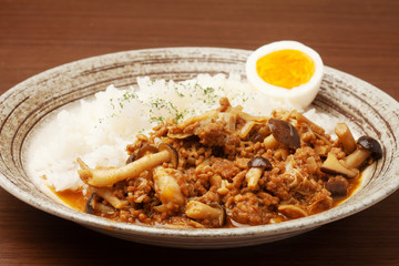 キノコのキーマカレー
