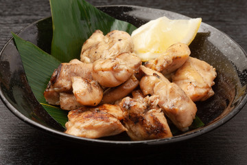 地鶏の炭火焼