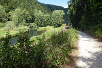 Fototapeta na wymiar Dampfbahn fränkische Schweiz