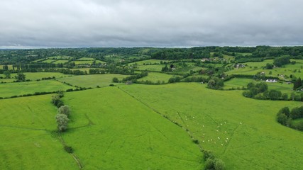 Obraz premium bocages normands et château