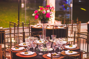table flower fiancee wedding decor