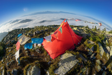 flags in the wind in the mountains © panaramka