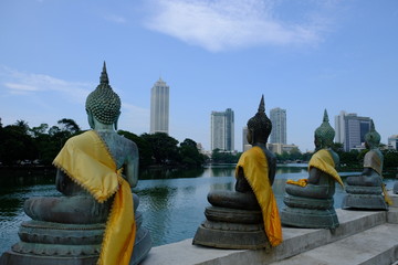 Fototapeta na wymiar Sri Lanka Colombo Seema Malakaya Buddhist temple