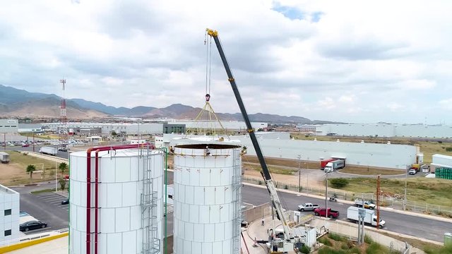 Construcci&oacute;n de tanque industrial