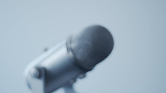 Push toward a microphone 01/