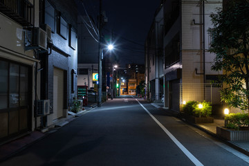 夜の住宅街