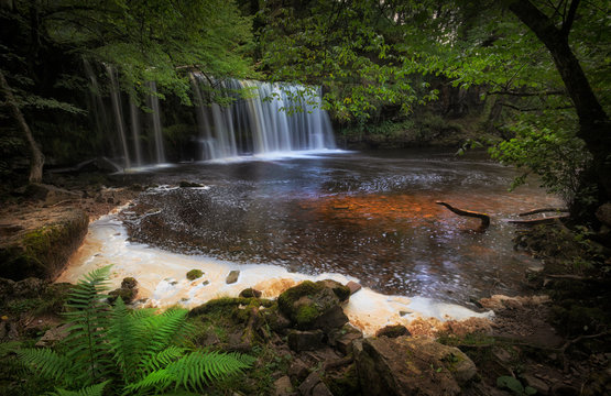 The waterfall at Sgwd Ddwli Isaf on the river Neath, near Pontneddfechan in South Wales, UK.
