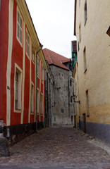 Fototapeta na wymiar ruelle de la vieille ville de Tallinn, Estonie