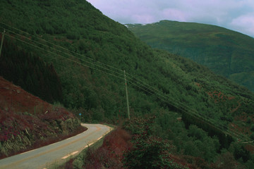 Fototapeta na wymiar roads on mountains
