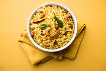 Jada Poha Namkeen Chivda / Thick Pohe Chiwda is a jar snack with a mix of sweet, salty and nuts...