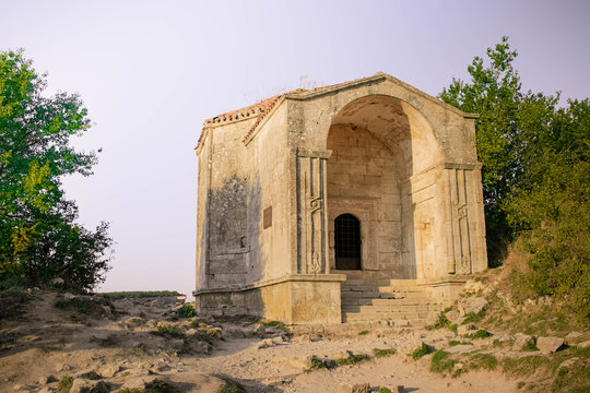 Durbe Janike-xanim on a cliff in the cave city of Chufut-Kale