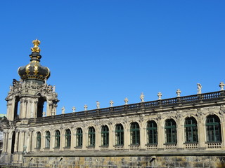 Zwinger Dresden, Kronentor mit Langgalerie
