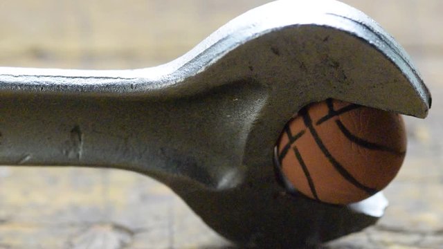 Koripallo ft8106_0563 Basketball Bale tal zei Palla a canistru 