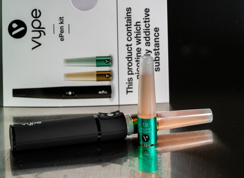 Vype vaping e-cigarette with charger and nicotine pod