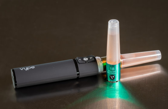 Vype vaping e-cigarette with charger and nicotine pod