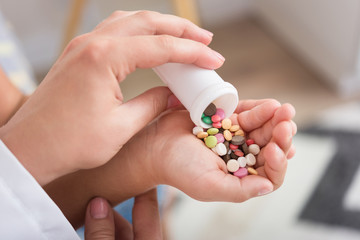 Doctor prescribes allergy pills for a little boy