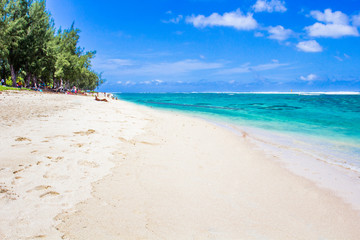 beach and sea, l’Hermitage, Réunion Island 