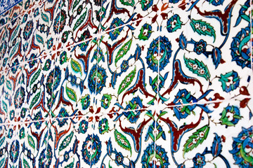 I like this wall pattern