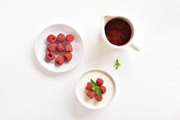 Panna cotta with fresh raspberries