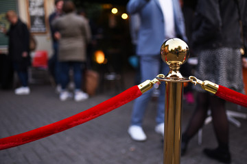 Vip-Bereich - Personenleitsystem Absperrung Abgrenzungsständer Band