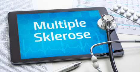 Ein Tablet mit dem Text Multiple Sklerose auf dem Display