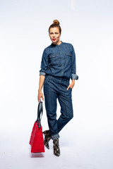 Beautyfull woman in Studio in Modern autum fashion