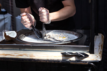 fried ice cream rolls at freeze pan