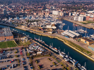 Obraz premium Aerial photograph of many boats docked in the marina