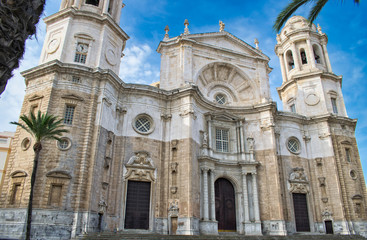 Fototapeta na wymiar Fachada de la Catedral de Cádiz, de estilo barroco, España