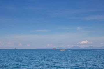 Fototapeta premium blue sea in holiday