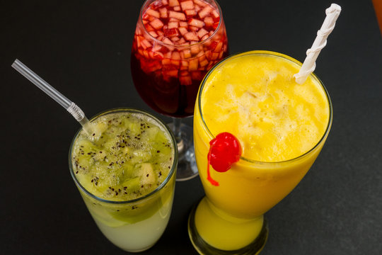 Natural drink with seasonal fruit accompanied by ice
