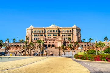 Foto op Canvas Majestic and Palatial beach front hotel known as Emirates Palace in Abu Dhabi UAE © shams Faraz Amir