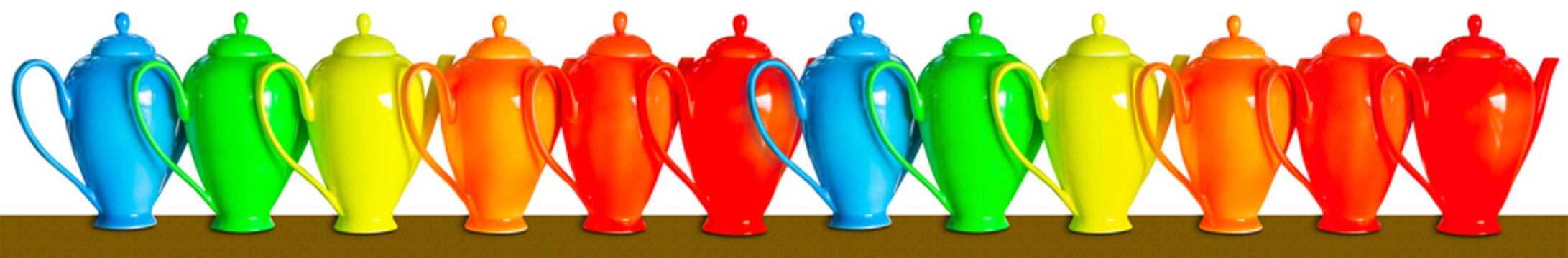 poteries Multicolores sur &eacute;tag&egrave;re, fond blanc 