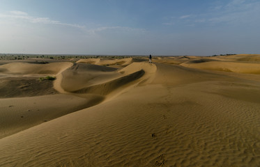 Fototapeta na wymiar Traveller in Thar Desert - Rajasthan